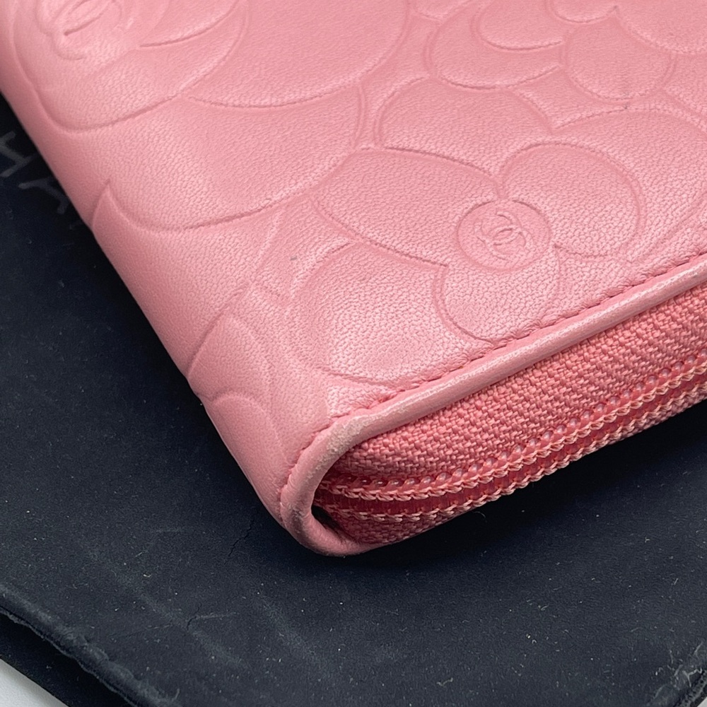 Chanel Camellia Lambskin Leather Zippy Wallet CC - Picture 4 of 16